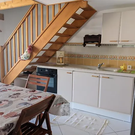 T2 Mezzanine Climatisee Avec Cour - 6 Pers - Parking - Proche - Meuble Tourisme 1* - Fr-1-797-44 Βίλα *