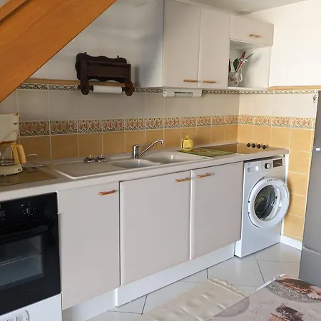 Willa T2 Mezzanine Climatisee Avec Cour - 6 Pers - Parking - Proche - Meuble Tourisme 1* - Fr-1-797-44
