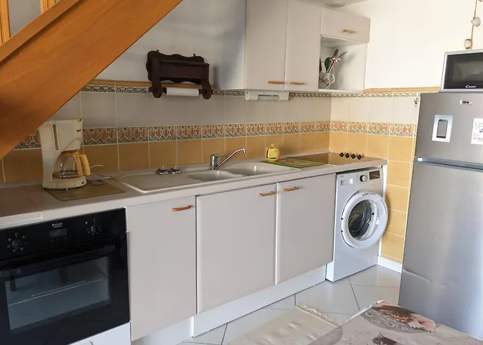 Vila T2 Mezzanine Climatisee Avec Cour - 6 Pers - Parking - Proche - Meuble Tourisme 1* - Fr-1-797-44